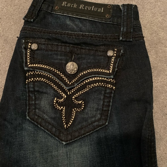 Women’s size 28 Rock Revival Jeans - Picture 2 of 4